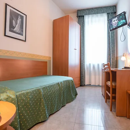 Stadio & Hotel 3*